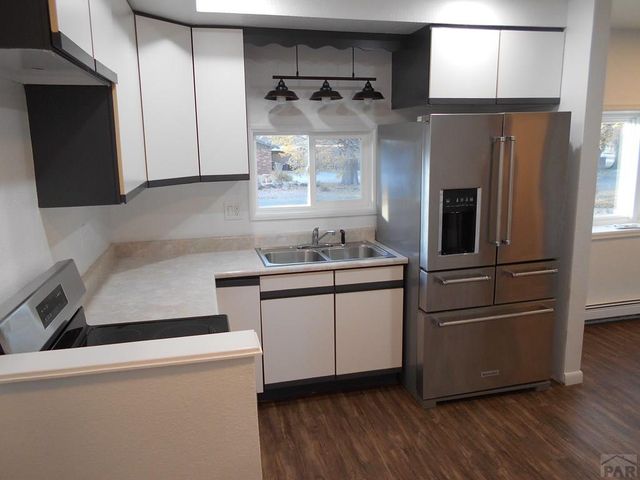 15 Circle Dr, La Junta, CO 81050