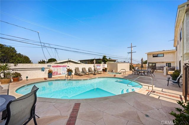 2611 Ruhland Avenue 3, Redondo Beach, CA 90278