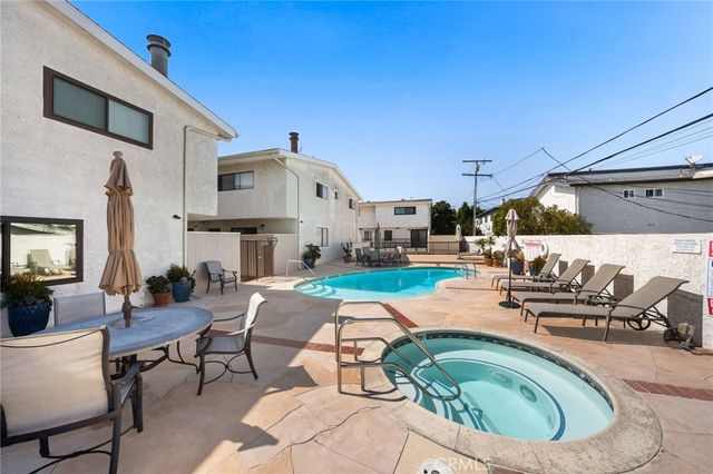 2611 Ruhland Avenue 3, Redondo Beach, CA 90278
