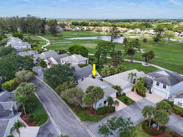 49 Admirals Court, Palm Beach Gardens, FL 33418