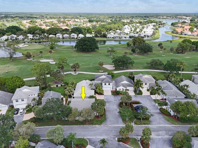 49 Admirals Court, Palm Beach Gardens, FL 33418