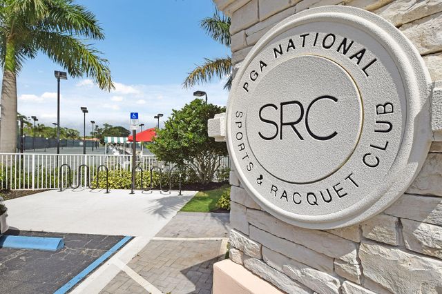 49 Admirals Court, Palm Beach Gardens, FL 33418