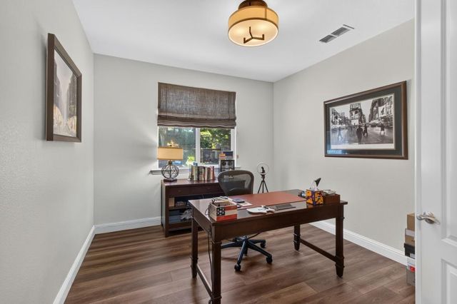 4823 Macardy Ct, Roseville, CA 95747