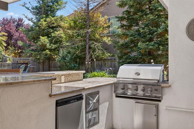 4823 Macardy Ct, Roseville, CA 95747