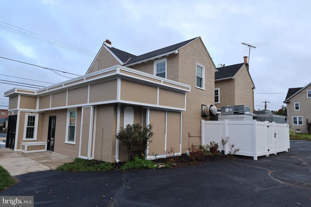 700 BETHLEHEM PIKE #FIRST FLOOR, ERDENHEIM, PA 19038 — photo 3