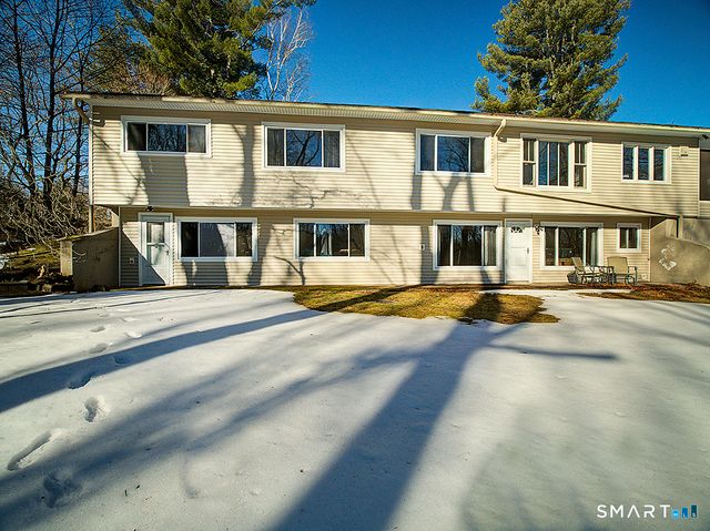 136 Knoll Drive, Hamden, CT 06518