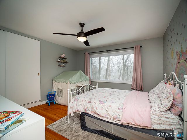 136 Knoll Drive, Hamden, CT 06518