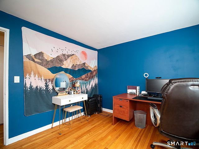 136 Knoll Drive, Hamden, CT 06518