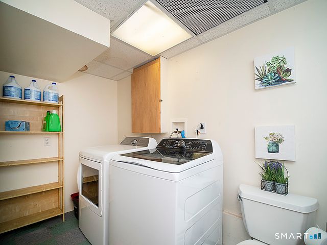 136 Knoll Drive, Hamden, CT 06518