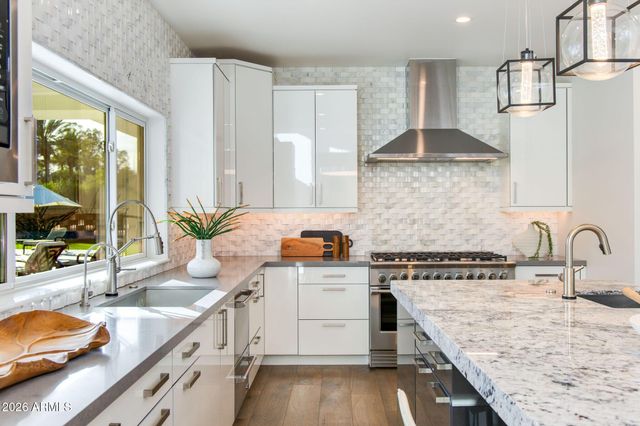 5501 E SANNA Street, Paradise Valley, AZ 85253