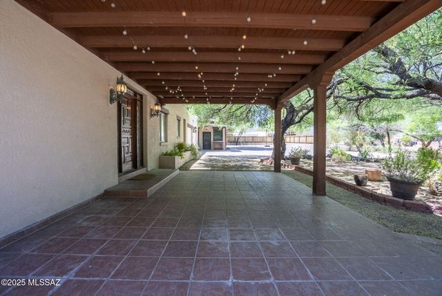 15 Calle Cielito, Tubac, AZ 85646