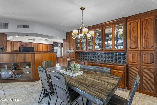 15 Calle Cielito, Tubac, AZ 85646