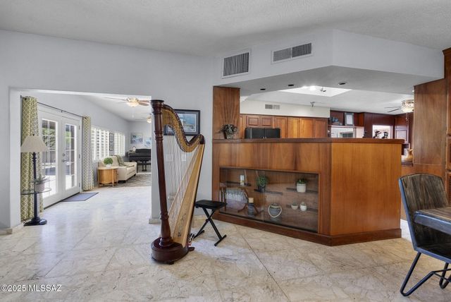 15 Calle Cielito, Tubac, AZ 85646