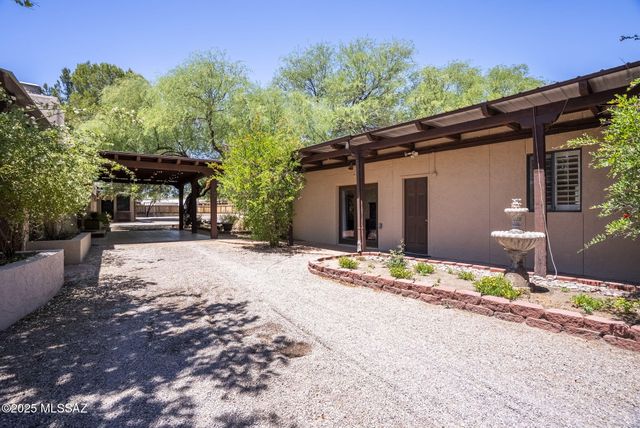 15 Calle Cielito, Tubac, AZ 85646