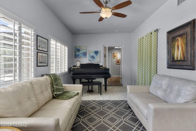 15 Calle Cielito, Tubac, AZ 85646