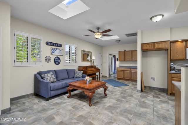 15 Calle Cielito, Tubac, AZ 85646