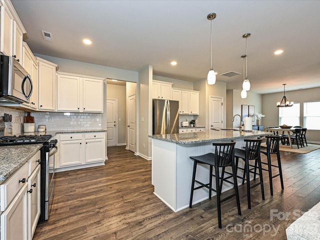 7677 Tanglewood Way, Denver, NC 28037