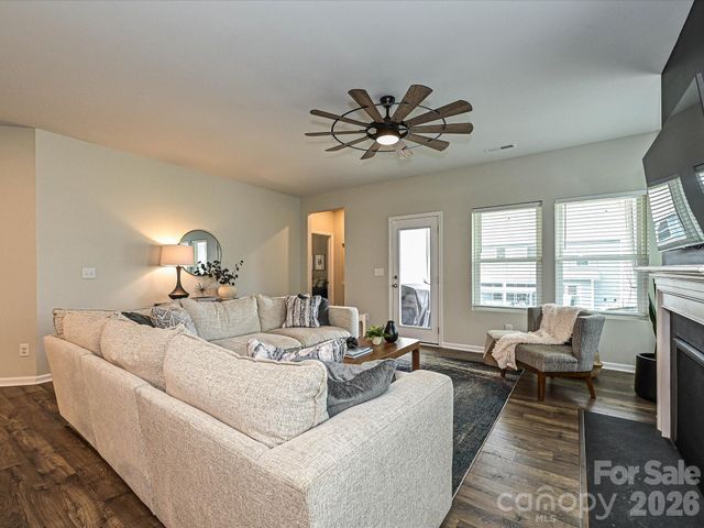 7677 Tanglewood Way, Denver, NC 28037