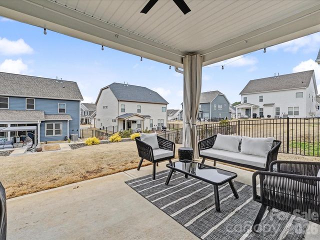 7677 Tanglewood Way, Denver, NC 28037