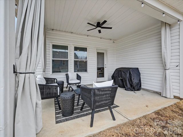 7677 Tanglewood Way, Denver, NC 28037