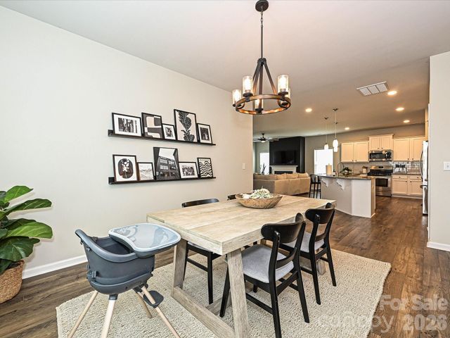 7677 Tanglewood Way, Denver, NC 28037