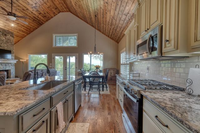 504 Ivy Log Heights Road, Young Harris, GA 30582