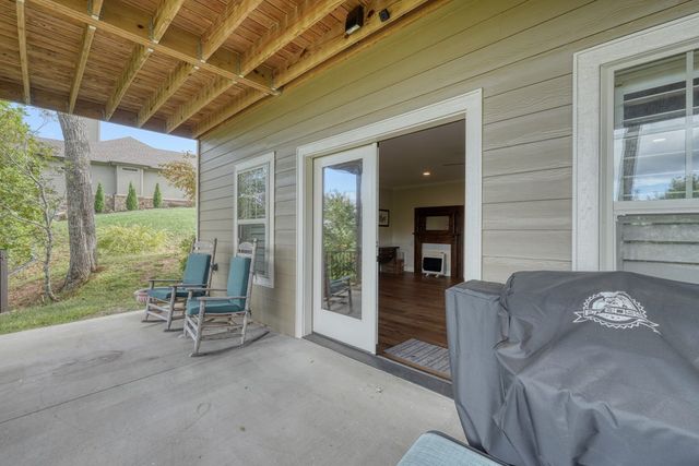 504 Ivy Log Heights Road, Young Harris, GA 30582