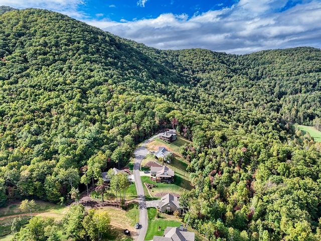 504 Ivy Log Heights Road, Young Harris, GA 30582