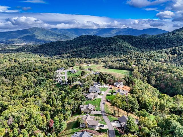 504 Ivy Log Heights Road, Young Harris, GA 30582