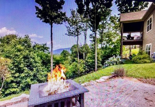 504 Ivy Log Heights Road, Young Harris, GA 30582