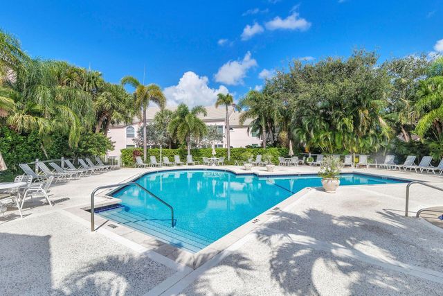 2502 N Fairway Dr Drive N, Jupiter, FL 33477