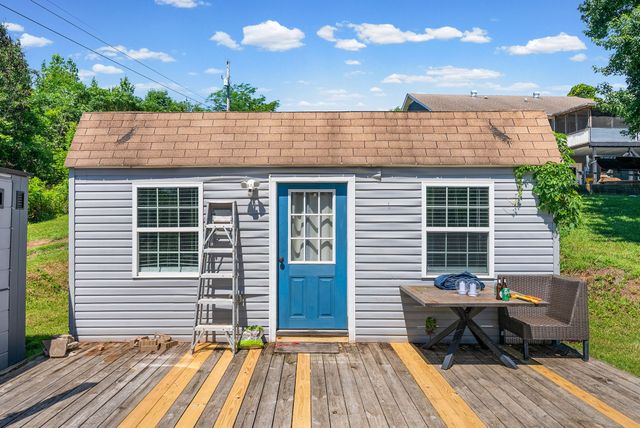 1635 Gratton Rd, Clarksville, TN 37043