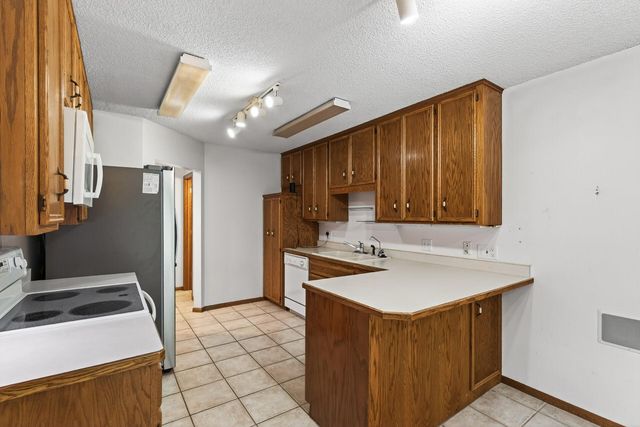 5357 Upper 147th Street W, Apple Valley, MN 55124