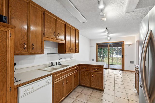 5357 Upper 147th Street W, Apple Valley, MN 55124