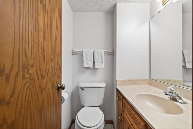 5357 Upper 147th Street W, Apple Valley, MN 55124