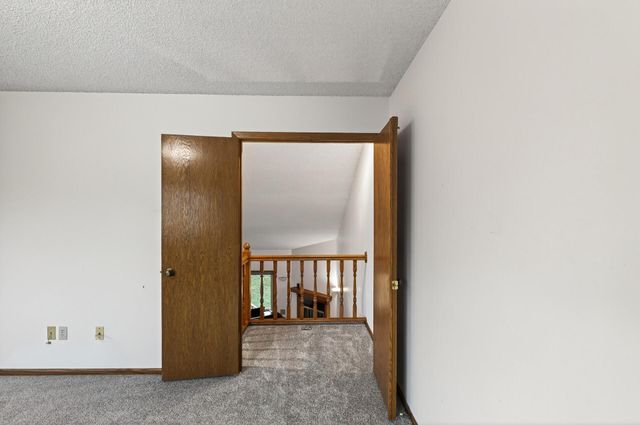 5357 Upper 147th Street W, Apple Valley, MN 55124