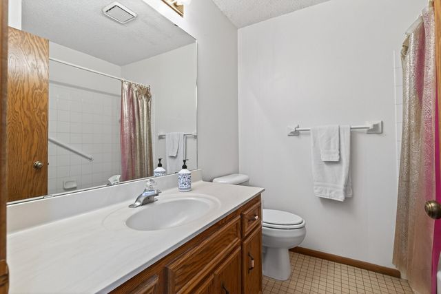 5357 Upper 147th Street W, Apple Valley, MN 55124