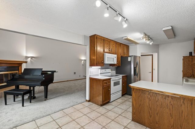 5357 Upper 147th Street W, Apple Valley, MN 55124