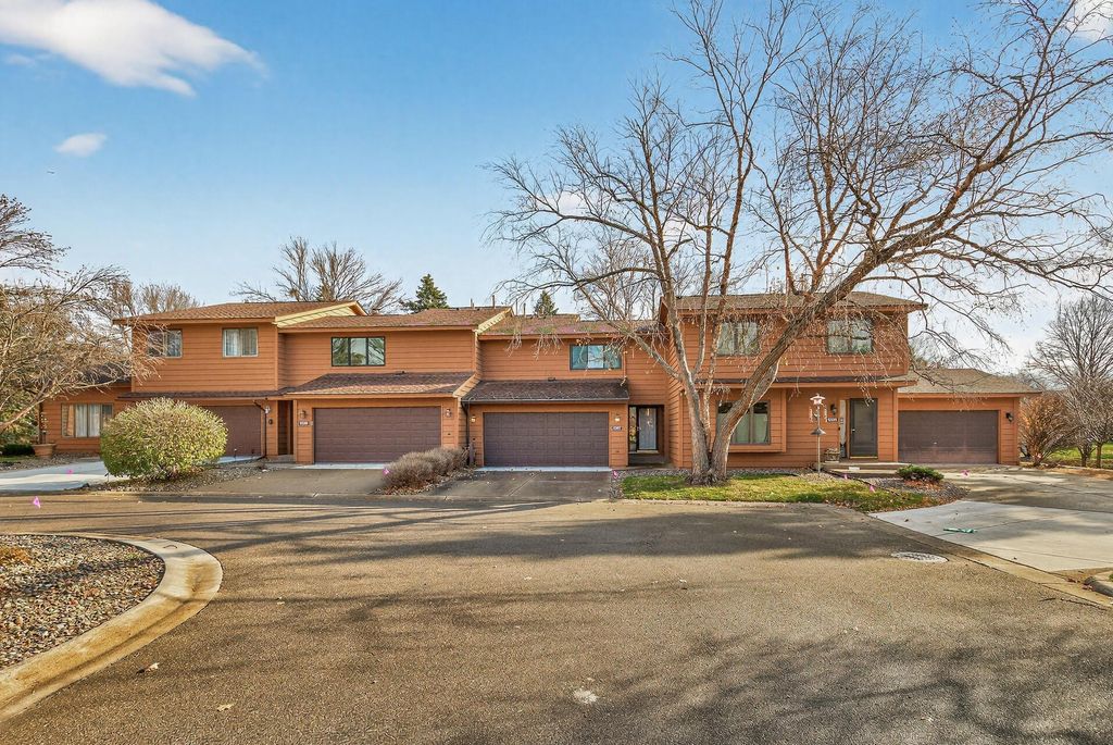 5357 Upper 147th Street W, Apple Valley, MN 55124