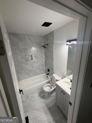 1700 North Avenue NW, Atlanta, GA 30318