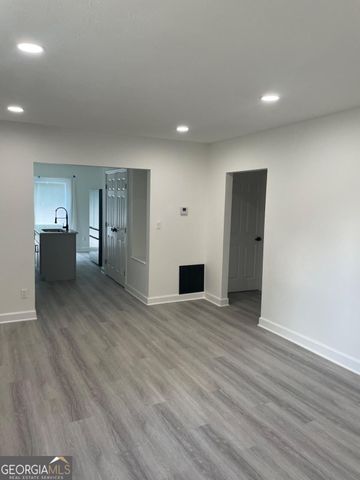 1700 North Avenue NW, Atlanta, GA 30318