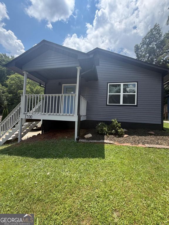 1700 North Avenue NW, Atlanta, GA 30318