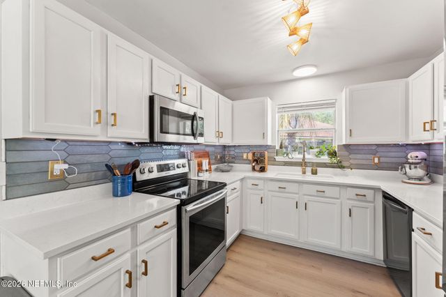 11041 STUTZ Court, Jacksonville, FL 32246