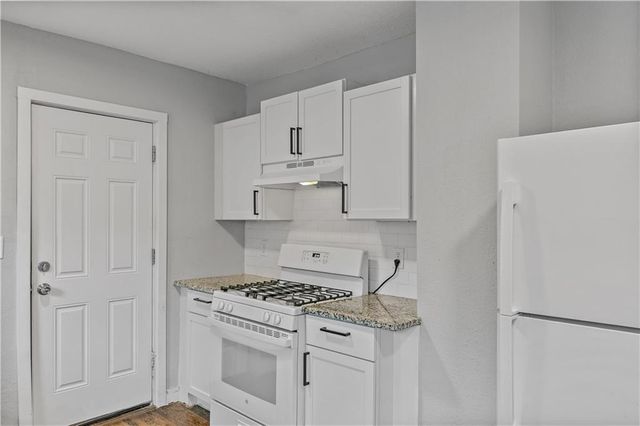 1310 S Maywood Avenue, Independence, MO 64052