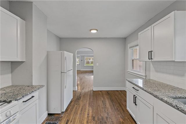 1310 S Maywood Avenue, Independence, MO 64052