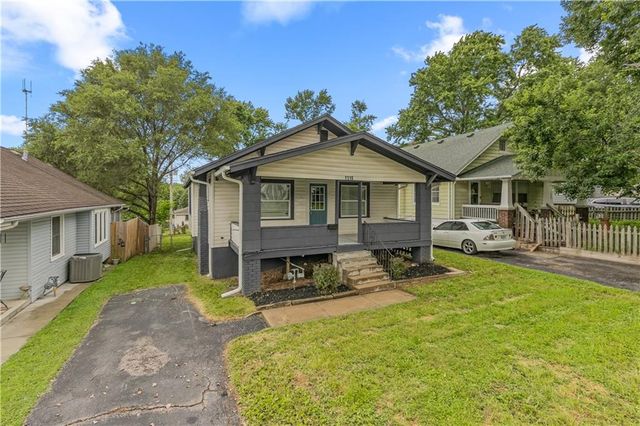 1310 S Maywood Avenue, Independence, MO 64052