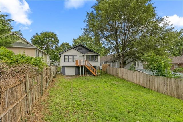 1310 S Maywood Avenue, Independence, MO 64052