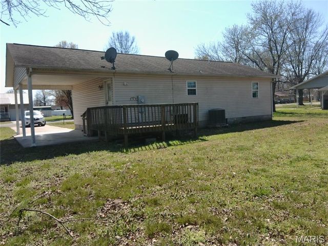 1603 E Stoddard Street, Dexter, MO 63841