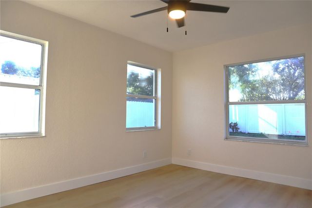 3530 25TH AVENUE N, St Petersburg, FL 33713