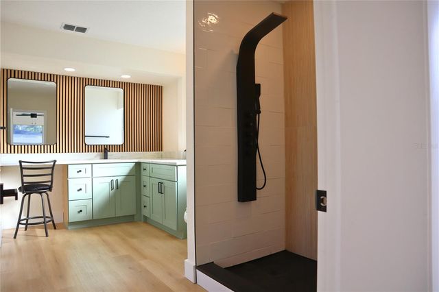 3530 25TH AVENUE N, St Petersburg, FL 33713